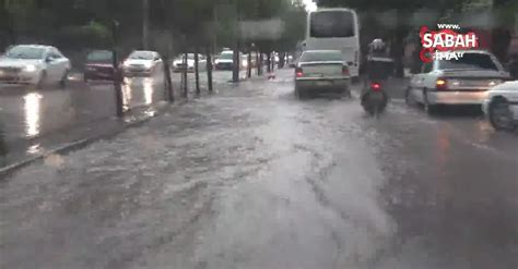 K­ü­t­a­h­y­a­­d­a­ ­ş­i­d­d­e­t­l­i­ ­y­a­ğ­ı­ş­